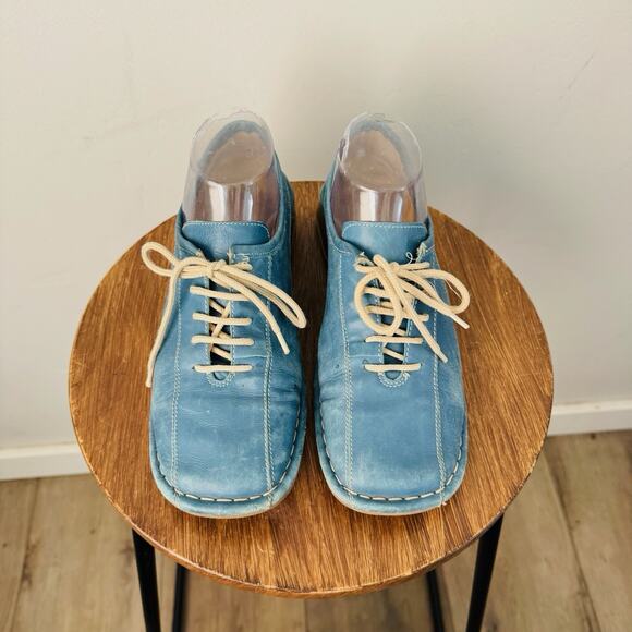 Elle Blue Leather Slip On Lace Up Shoes Women’s Size 8 - Picture 3 of 11